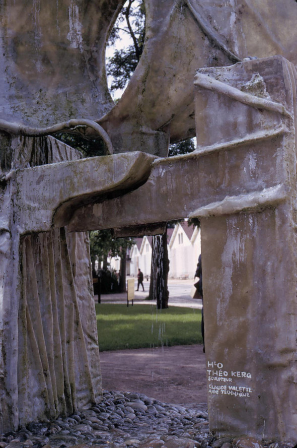 1969 Détail de la sculpture H2O aux Floralies aux Bois de Vincennes à Paris